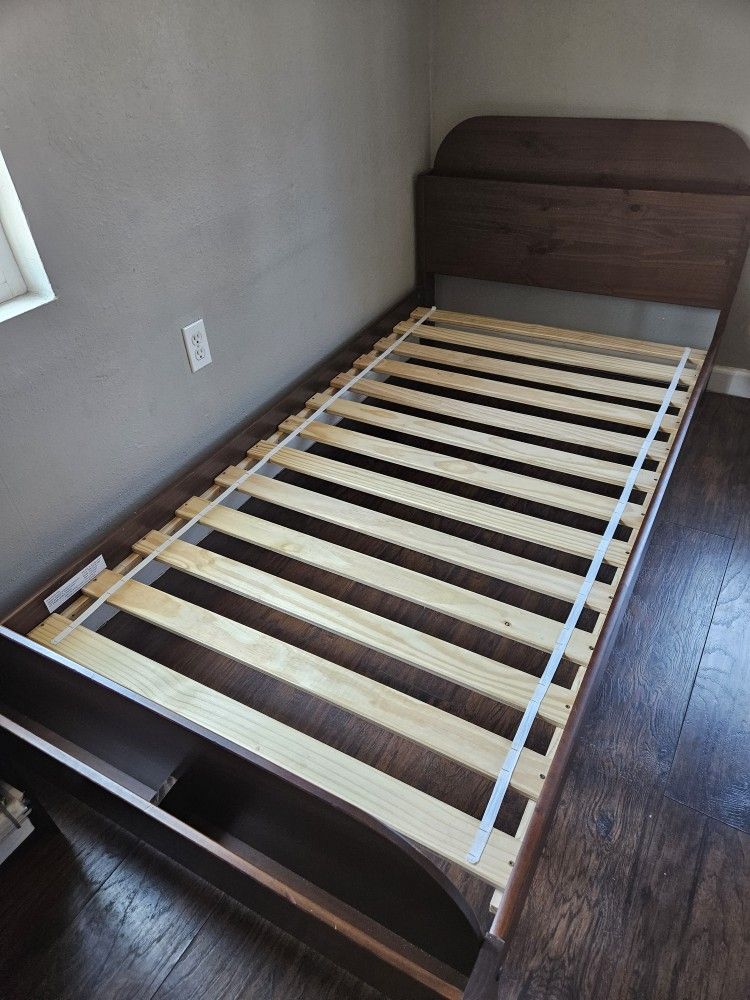 Twin Frame Bed