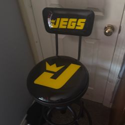Jeggs Garage Stool