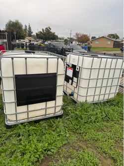 Water storage tanks 2 for 80$