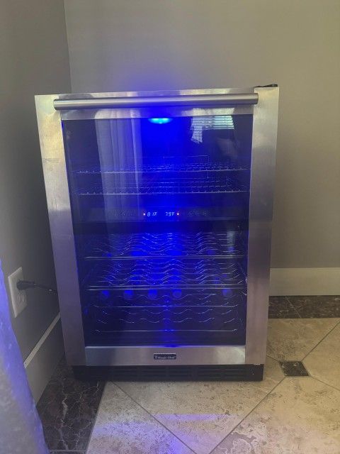 Magic Chef Frige Dual Zone Build In Wine And Beverage Center