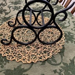 Metal 3-Bottle Wine Rack