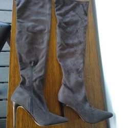 Over the knee Boots from shoedazzle size 8