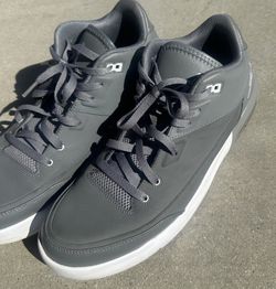 Jordan Max Aura – Gray with White Soles – Men’s Size 12