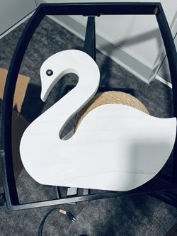 Swan Shaped Cat Scratcher Price down