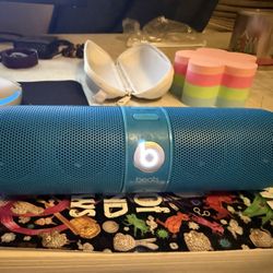 Beats Pill 2.0 Portable Wireless Bluetooth Speaker W Case