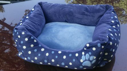Small pet bed