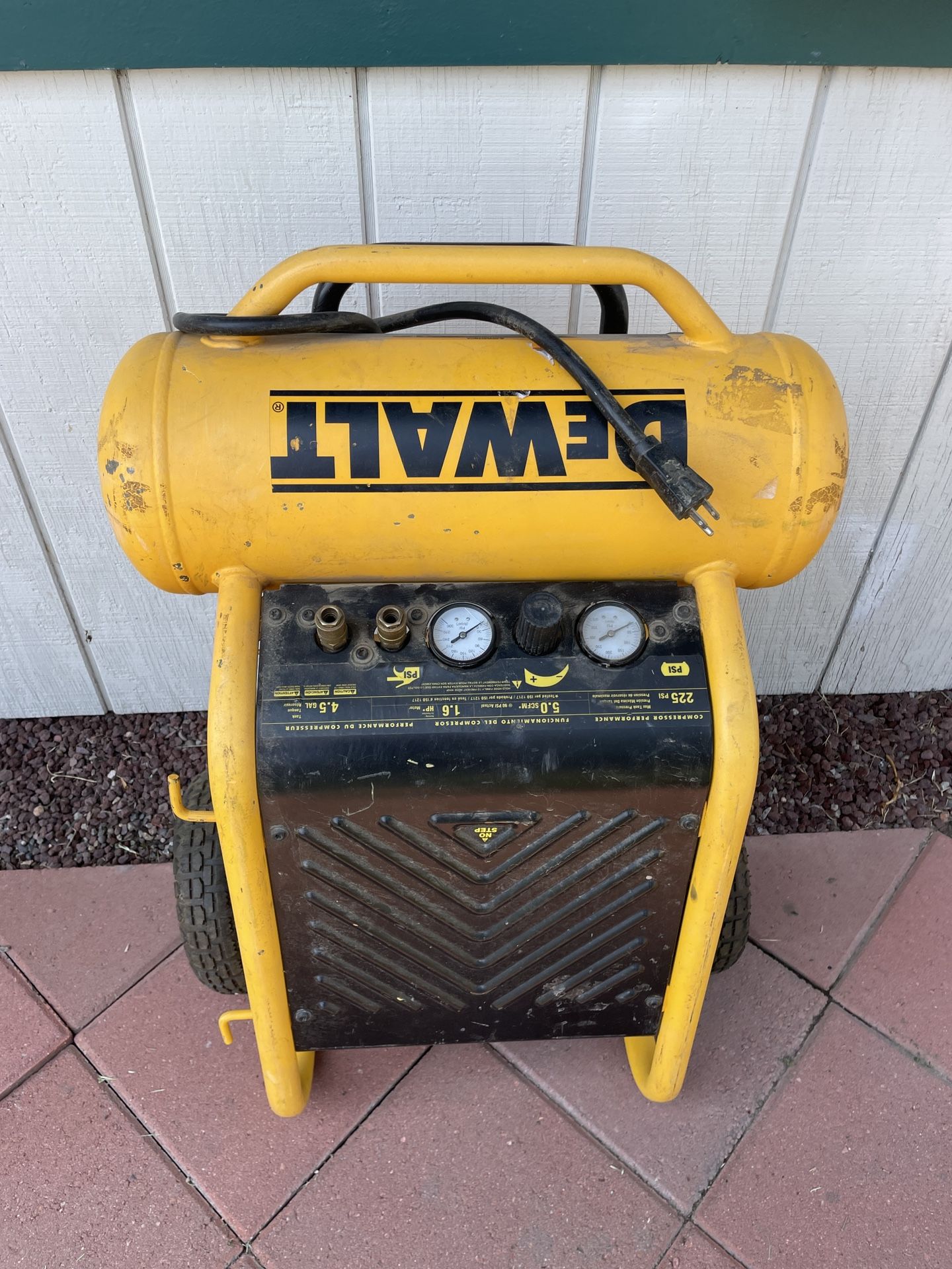 Dewalt Compressor