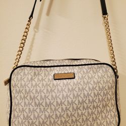 Michael Kors Crossbody Purse 