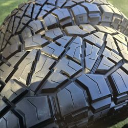 4 NITTO TIRES 38-12-50R17  $1450