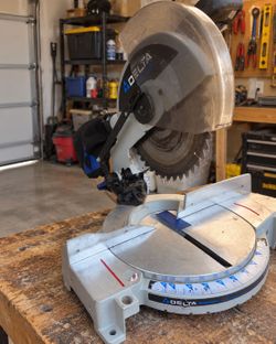 Delta ShopMaster Compound Miter Saw – Woodworking Power Tool