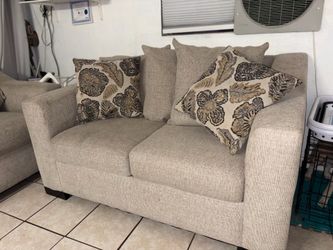 Ashley’s Furniture Couch set