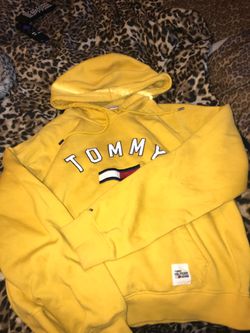Tommy Hilfiger sweat shirt