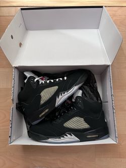 Air Jordan 5 Retro “Metallic Blk” Size 13