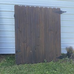 Wooden Fence w/2 Gates