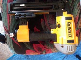DEWALT