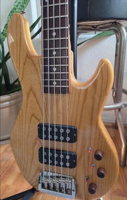5-String G &L L2500  Bass Guitar Natural Finish