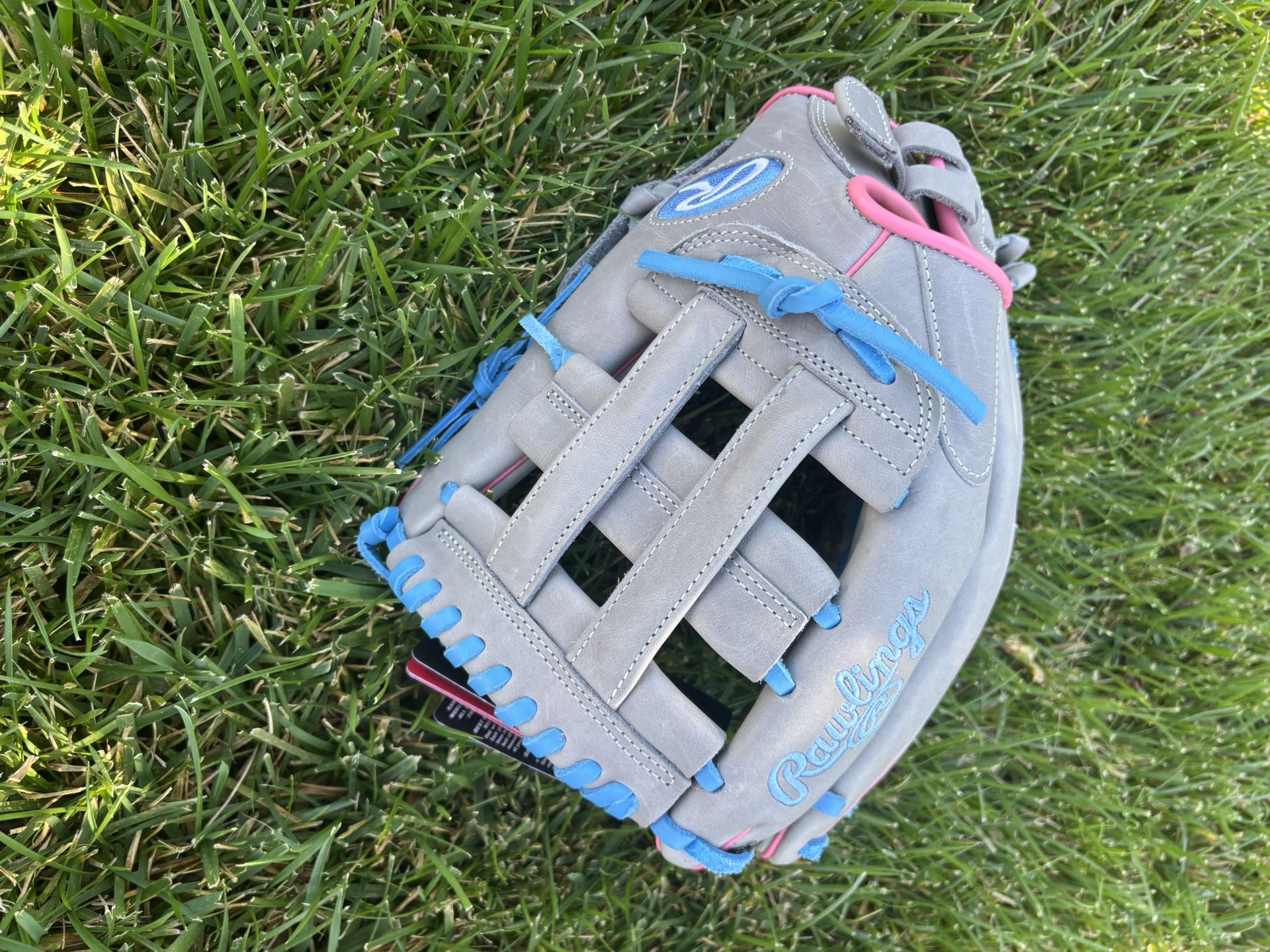 Rawlings 12" Girls' GG Elite Series Softball Glove, Right Hand Throw