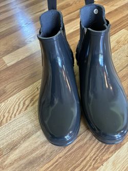 Hunter Boots - Woman’s Size 8