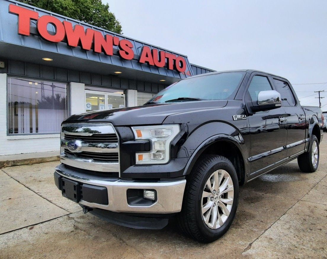 $9,900 DOWN PAYMENT 2015 FORD F150 5.0L V8 4WD LARIAT