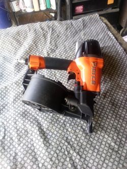 Pierce 15 ' Coil Siding Nailer Used 