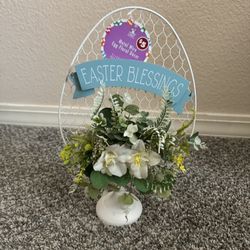 Easter Decor