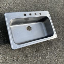 Stainless Kitchen Sink