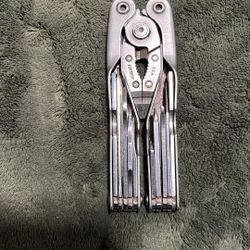 Schrade Tough Tool (ST1) Multi 