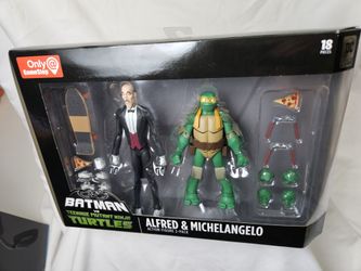 DC TMNT Alfred & Michelangelo Action Figures 2-Pack