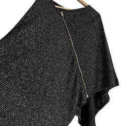 Betabrand Modern Day Poncho Women Size OS One Size Black White With Zipper
