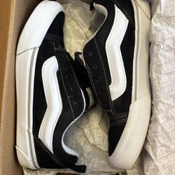 Knu School Vans Size 5.5y