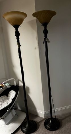Leaving room floor lamps