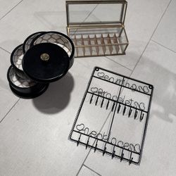 Miscellaneous Jewelry/Cosmetics Organizer