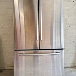 Clean Samsung French Door Refrigerator - 26 cu. ft. - STAINLESS