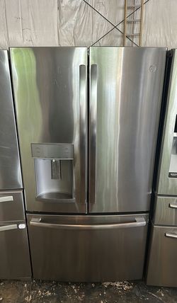 GE French Door Fridge with IceMaker Stainless Steel