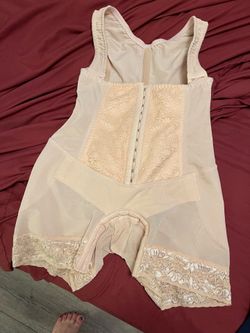 Ardys body shaper. Works perfectly size 36