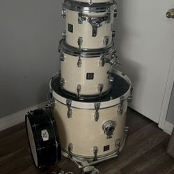 Sonor 4 Piece Drum set 