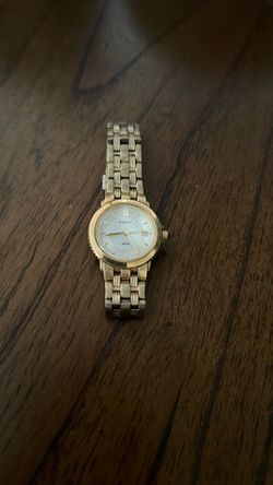 Women’s Gold Vintage Seiko Watch