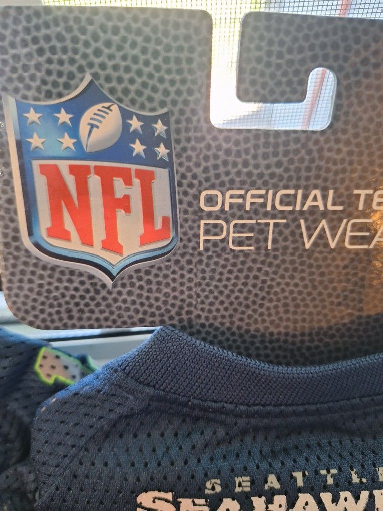 2 XS NFL Pet Seahawk Jerseys