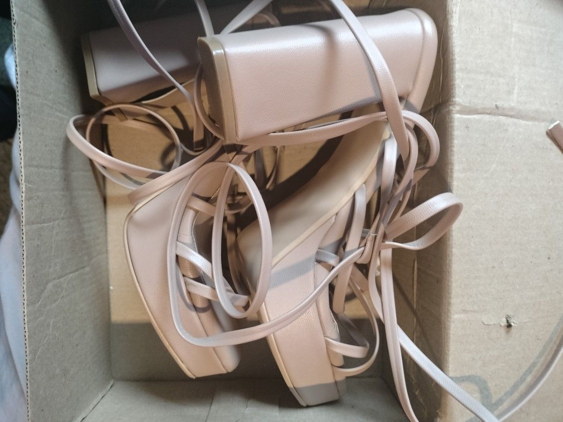 Size 8.5 Women's Heals