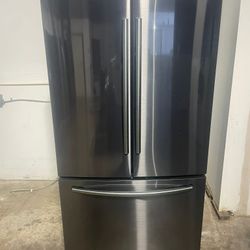 REFRIGERATOR— Free Delivery 🚚 