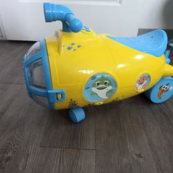 Baby Shark Submarine Ride-On 