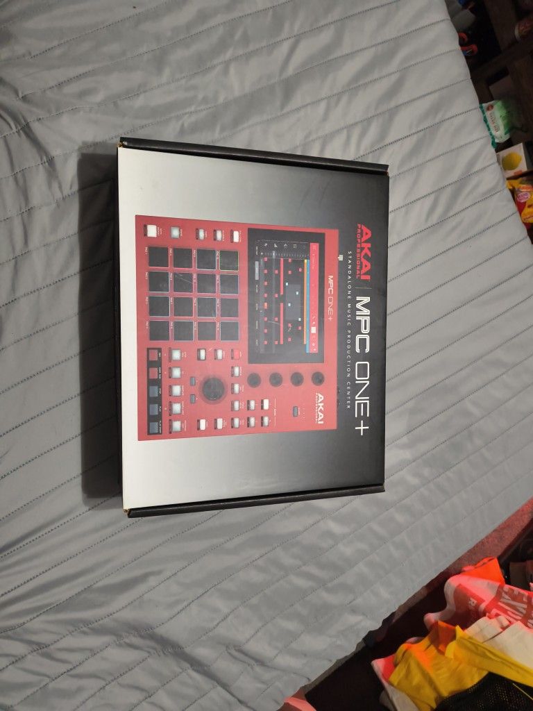 Akai Professional MPC One +