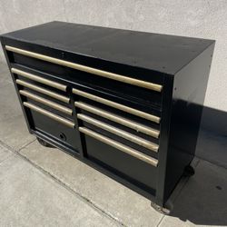 Yukon 9 Drawer Rolling Tool Chest