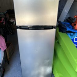 Thomson Refrigerator & Top Freezer