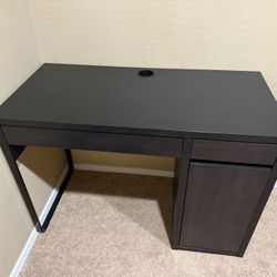 IKEA Micke Desk