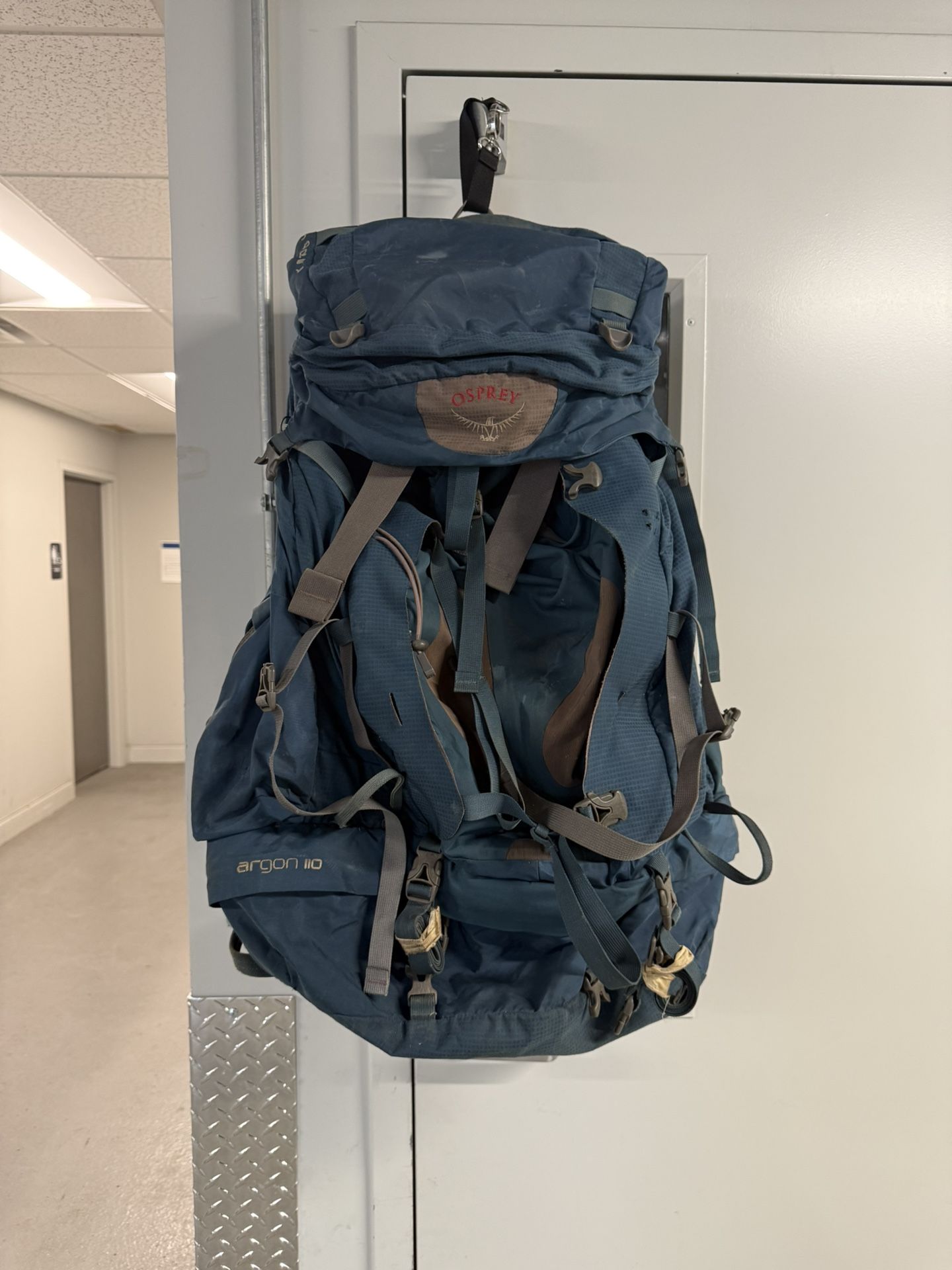 OSPREY Argon 110L Expedition Backpack MEDIUM Frame and Belt (Good condition) PICK UP IN CORNELIUS
