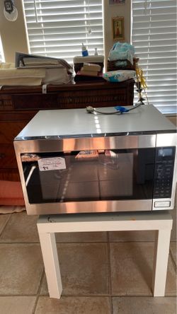 Microwave new 100$