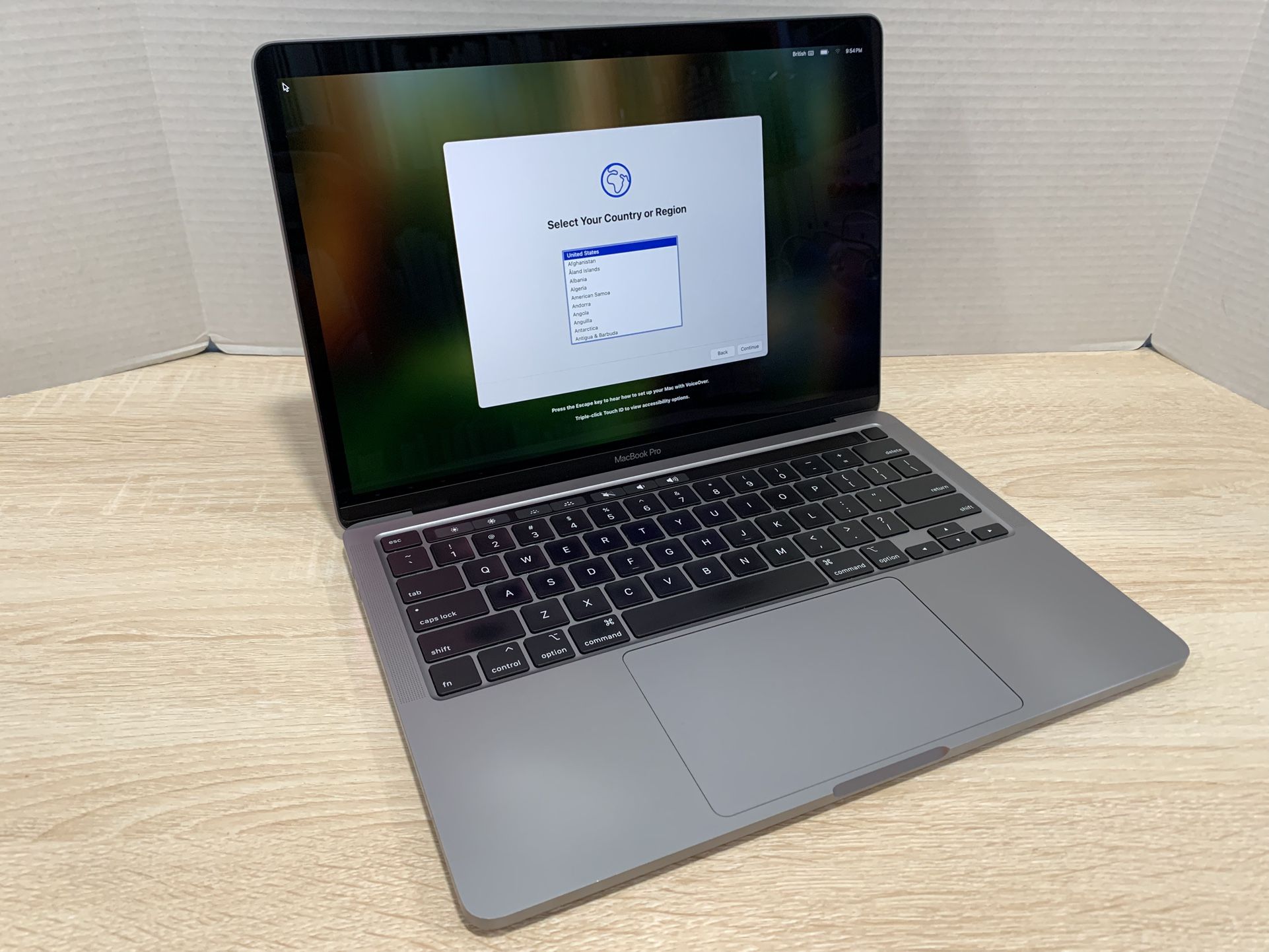 $450, 2020 MacBook Pro 13", 512GB/16GB RAM/i5, Touch Bar, factory upgrades worth $400