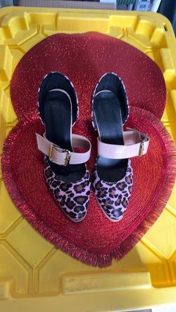 Dress shoes