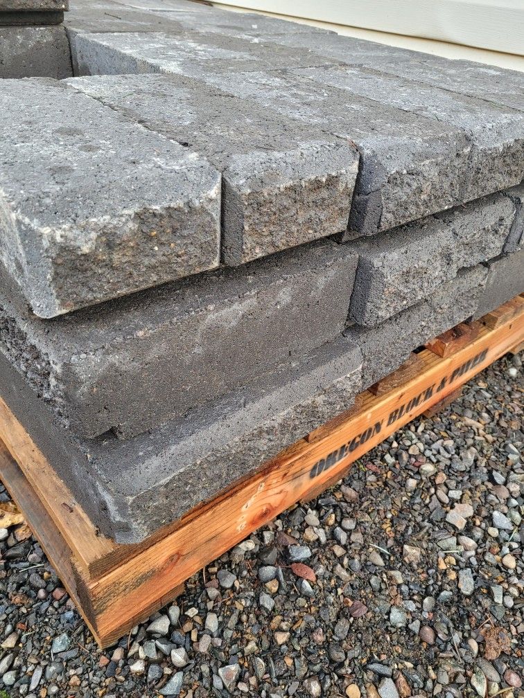 Allan Block Concrete Paver Capstones